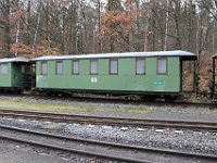 01.12.2017 abgestellte Wagen im Bahnhof Bertsdorf