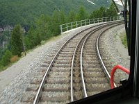 26.06.2009 RhB Ausfahrt Alp Grüm 4 Schienen Gleis