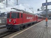 23.02.2020  RhB Regionalzug ab Disentis mit Bernina Panoramawagen