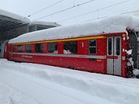 06.12.2020 RhB Personenwagen A 1272 im Bahnhof St. Moritz