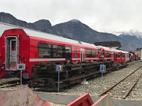 30.11.2018 RhB Steuerwagen und Rollschemel ex Brünig Bahn in der Werkstätte Landquart